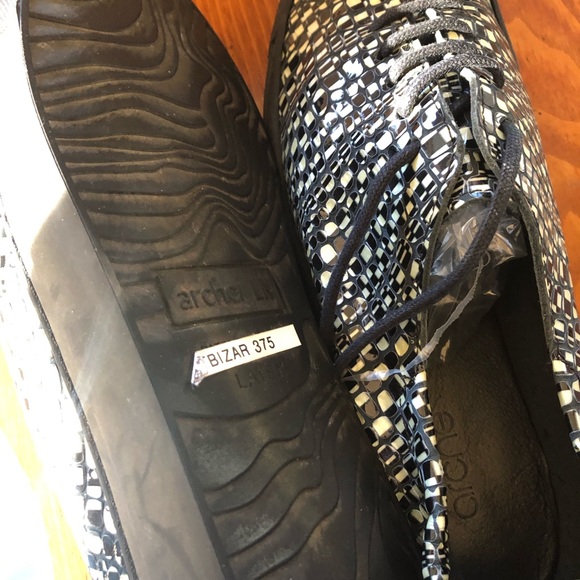 Shoes - Picture 2 of 2